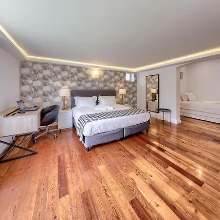 Mbird Riviera Flat 1